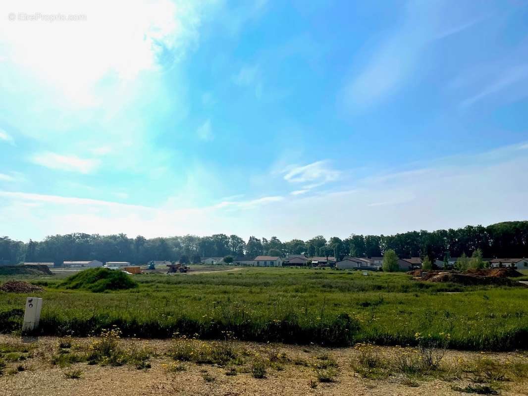 Terrain à VENAREY-LES-LAUMES