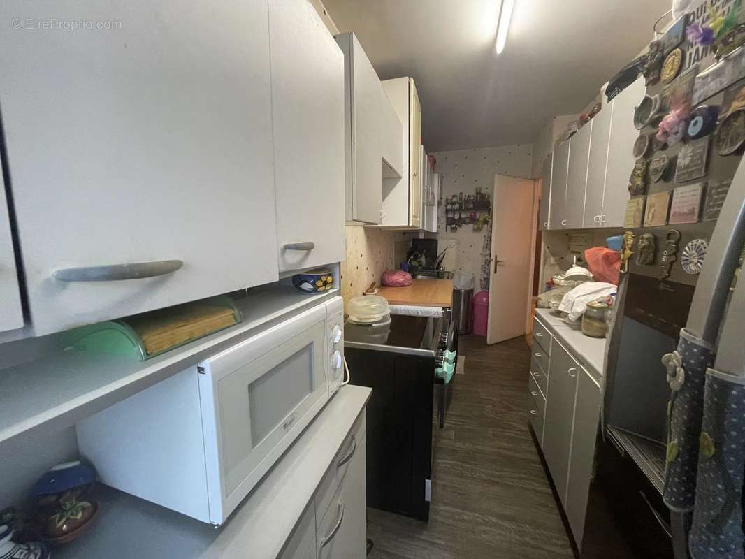 Appartement à COURBEVOIE