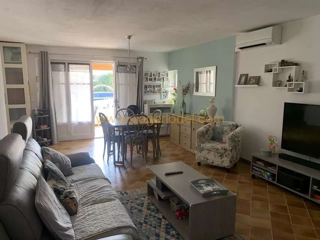 Appartement à VILLENEUVE-LOUBET