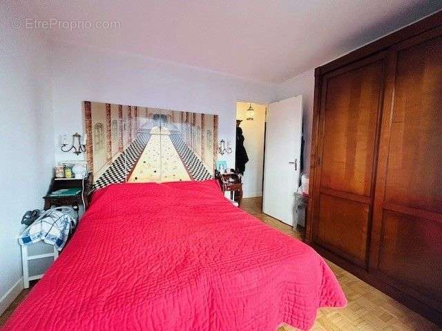 Appartement à PARIS-20E