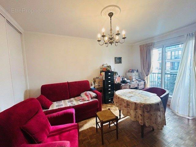 Appartement à PARIS-20E