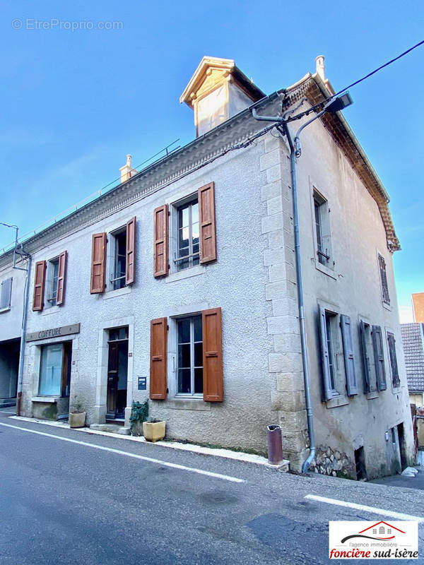 Maison à CLELLES