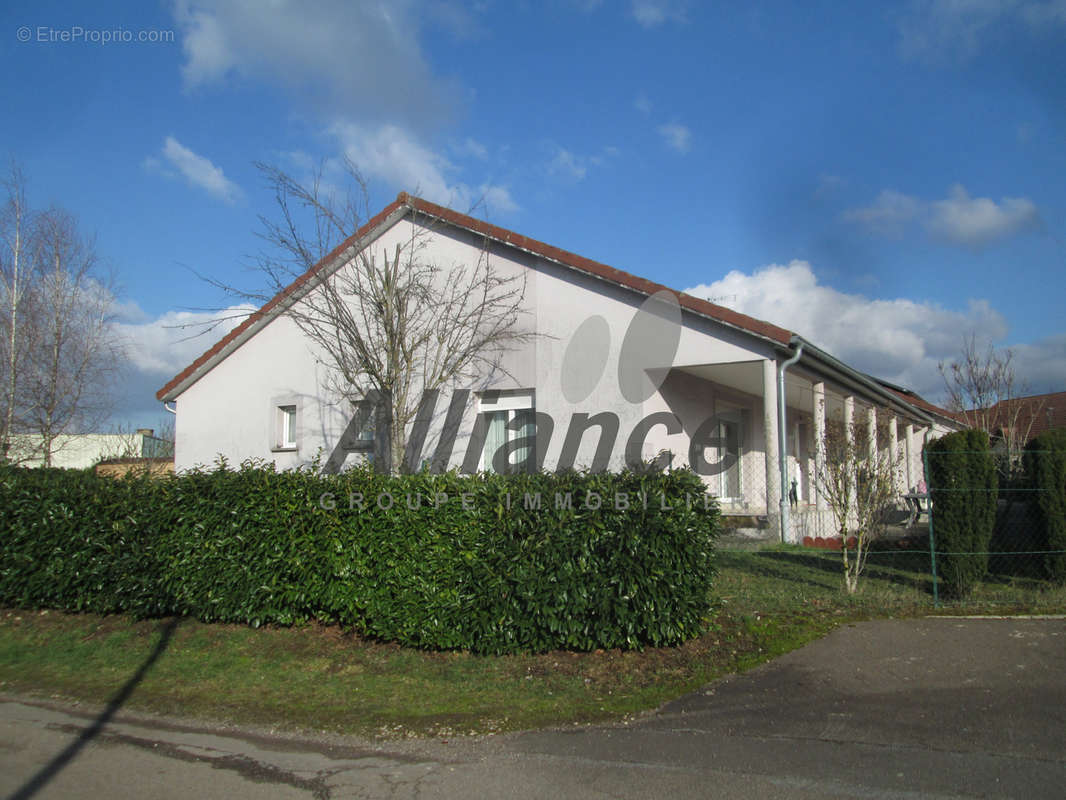 Maison à LUXEUIL-LES-BAINS