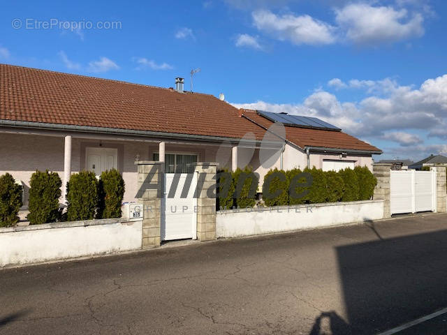 Maison à LUXEUIL-LES-BAINS