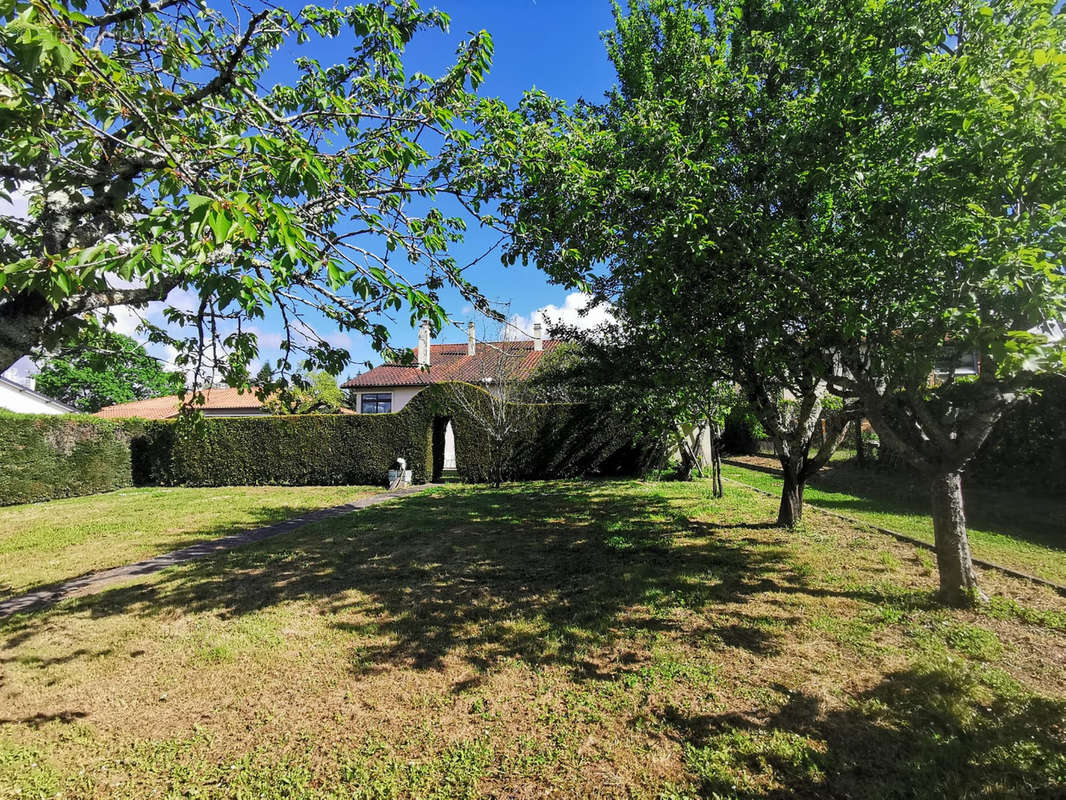 Maison à CARIGNAN-DE-BORDEAUX