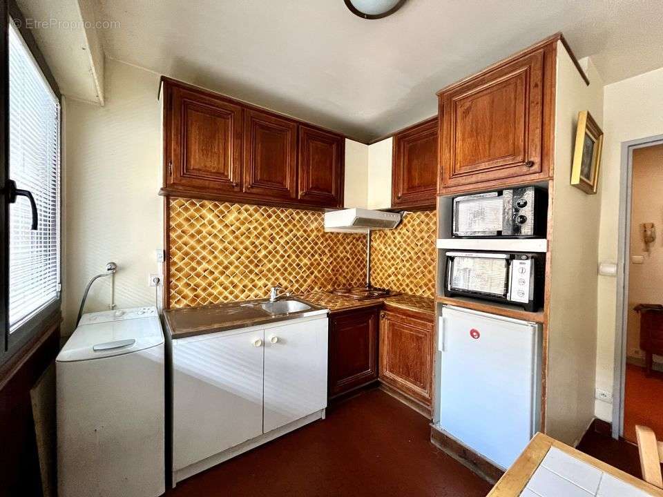 Appartement à PARIS-20E