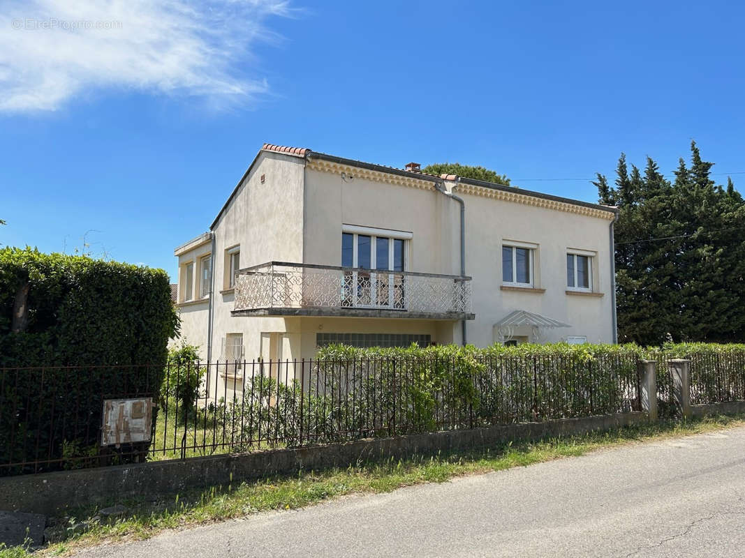 Maison à SUZE-LA-ROUSSE