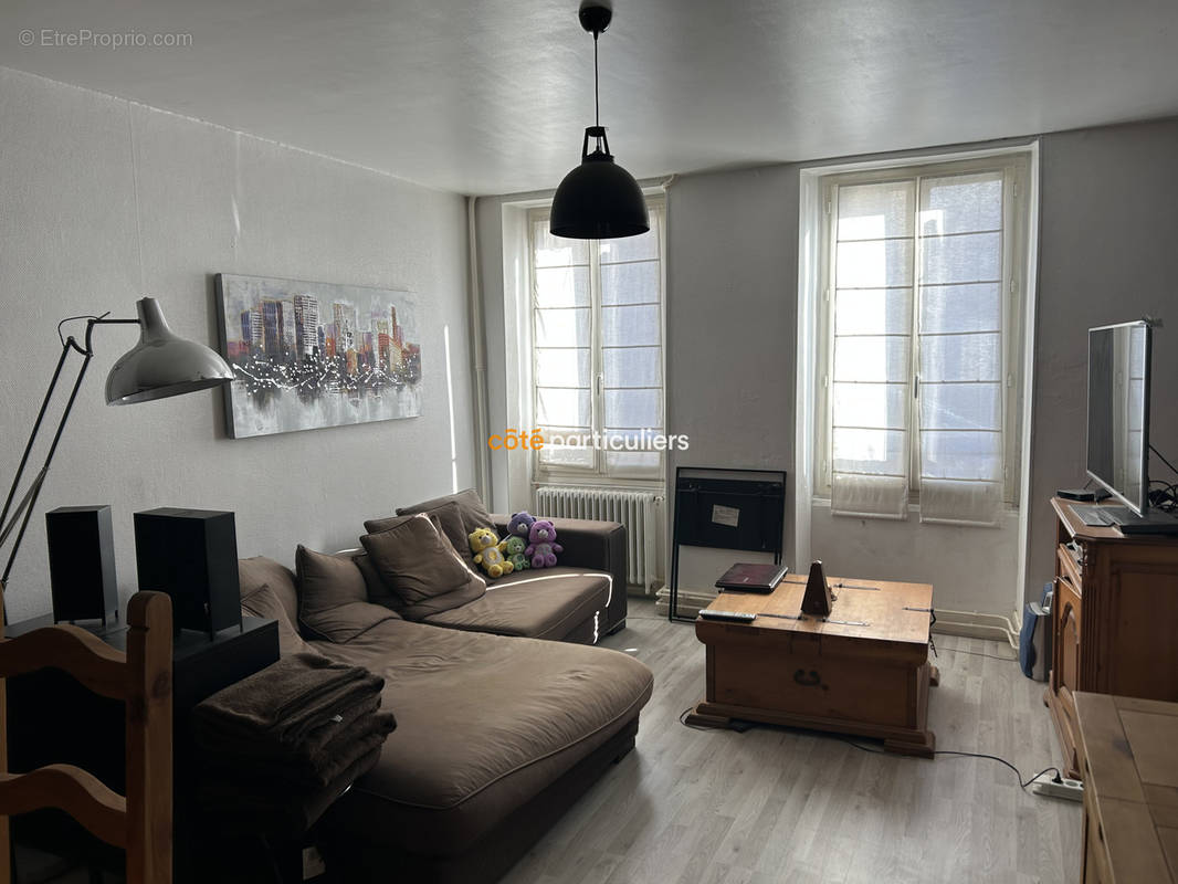 Appartement à SAINT-AMAND-MONTROND