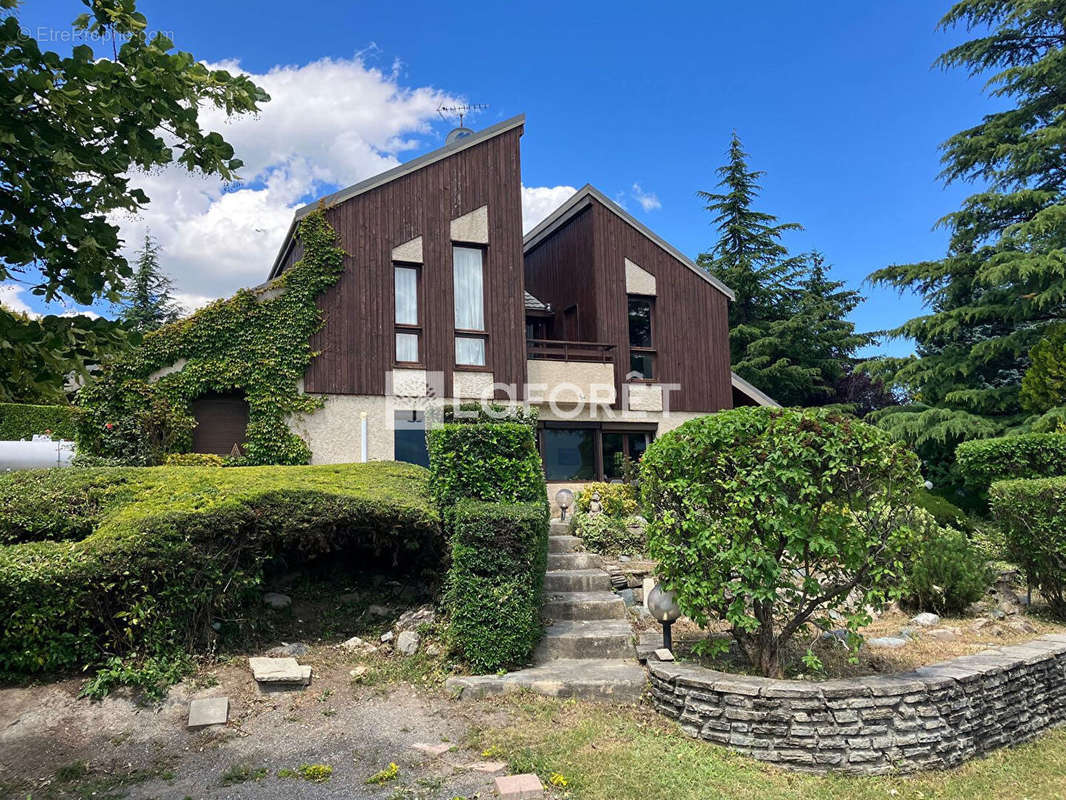 Maison à EMBRUN