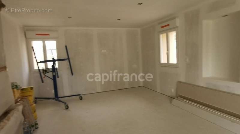 Appartement à MONTCEAU-LES-MINES