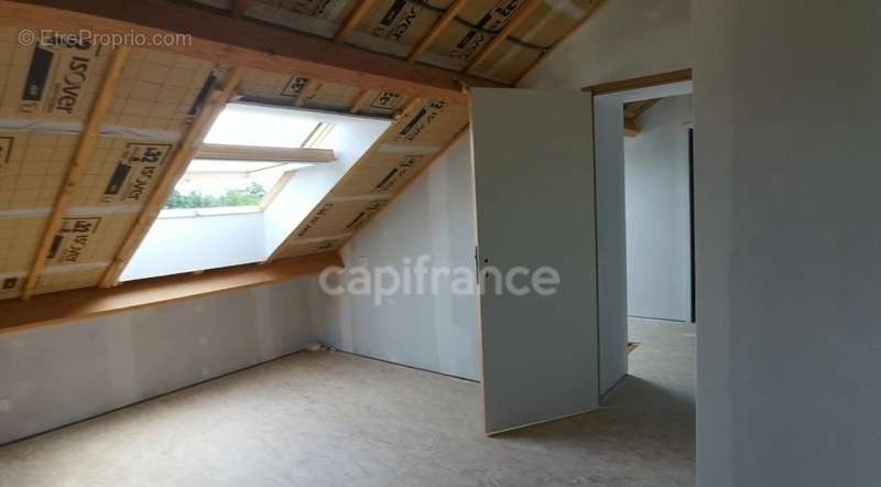 Appartement à MONTCEAU-LES-MINES