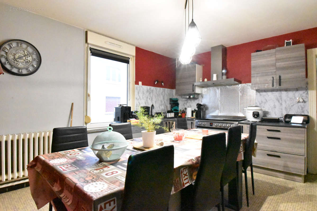 Appartement à REMILLY