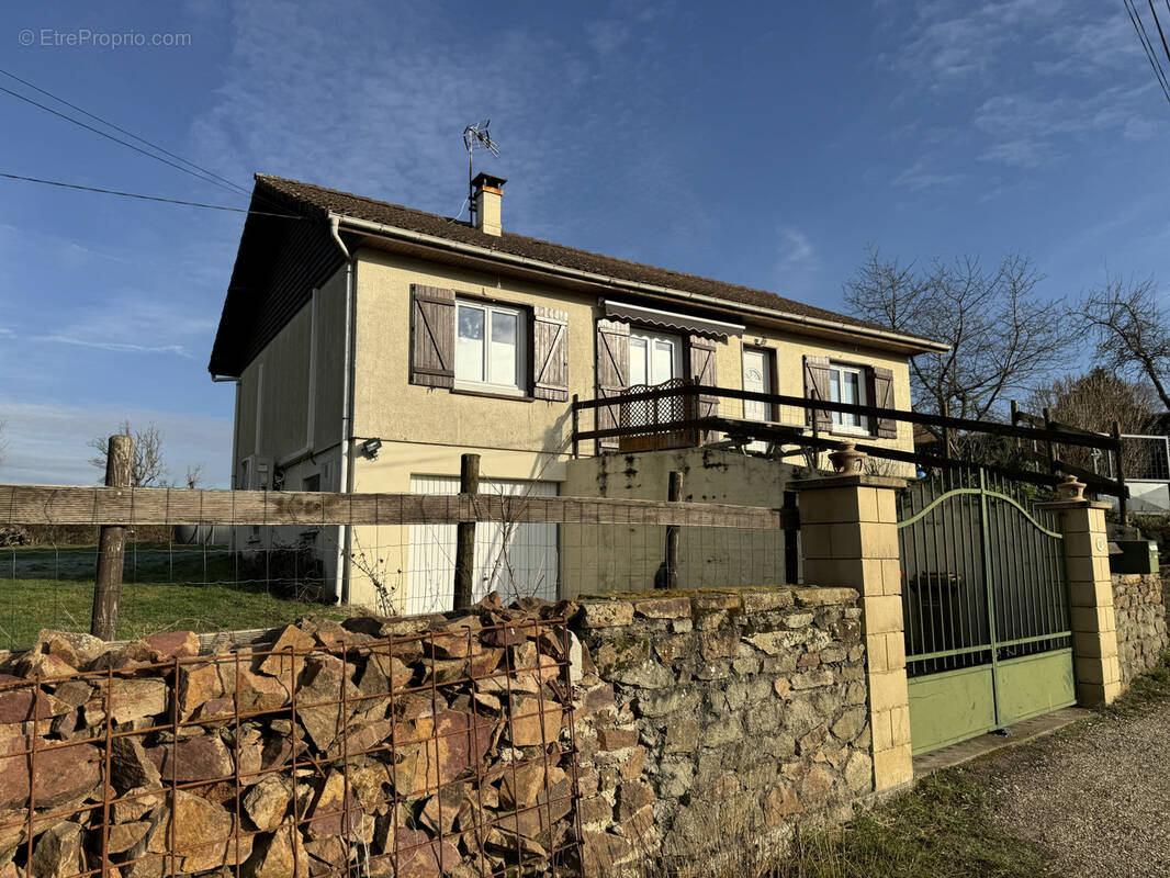 Maison à MOURON-SUR-YONNE