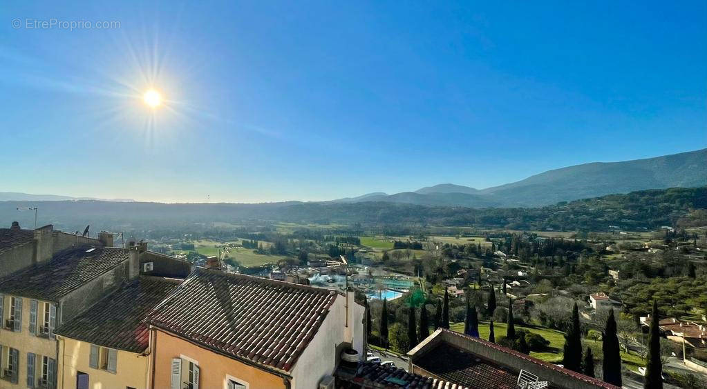 Appartement à FAYENCE