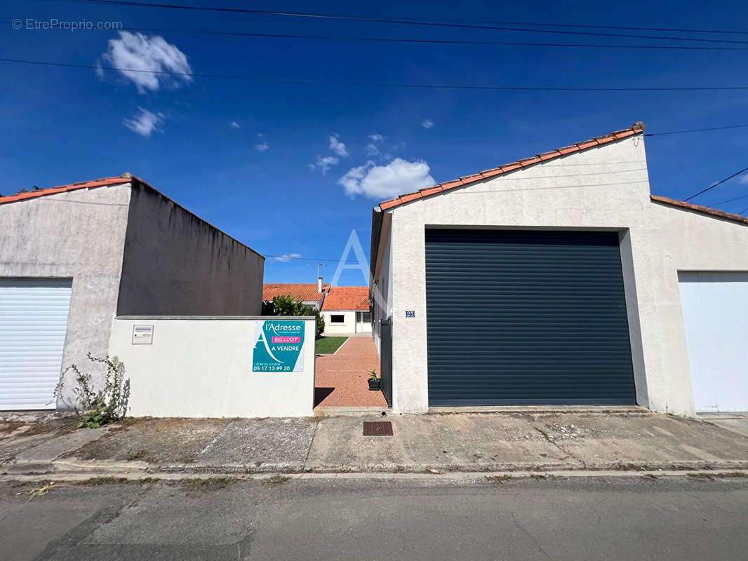 Maison à PORT-DES-BARQUES