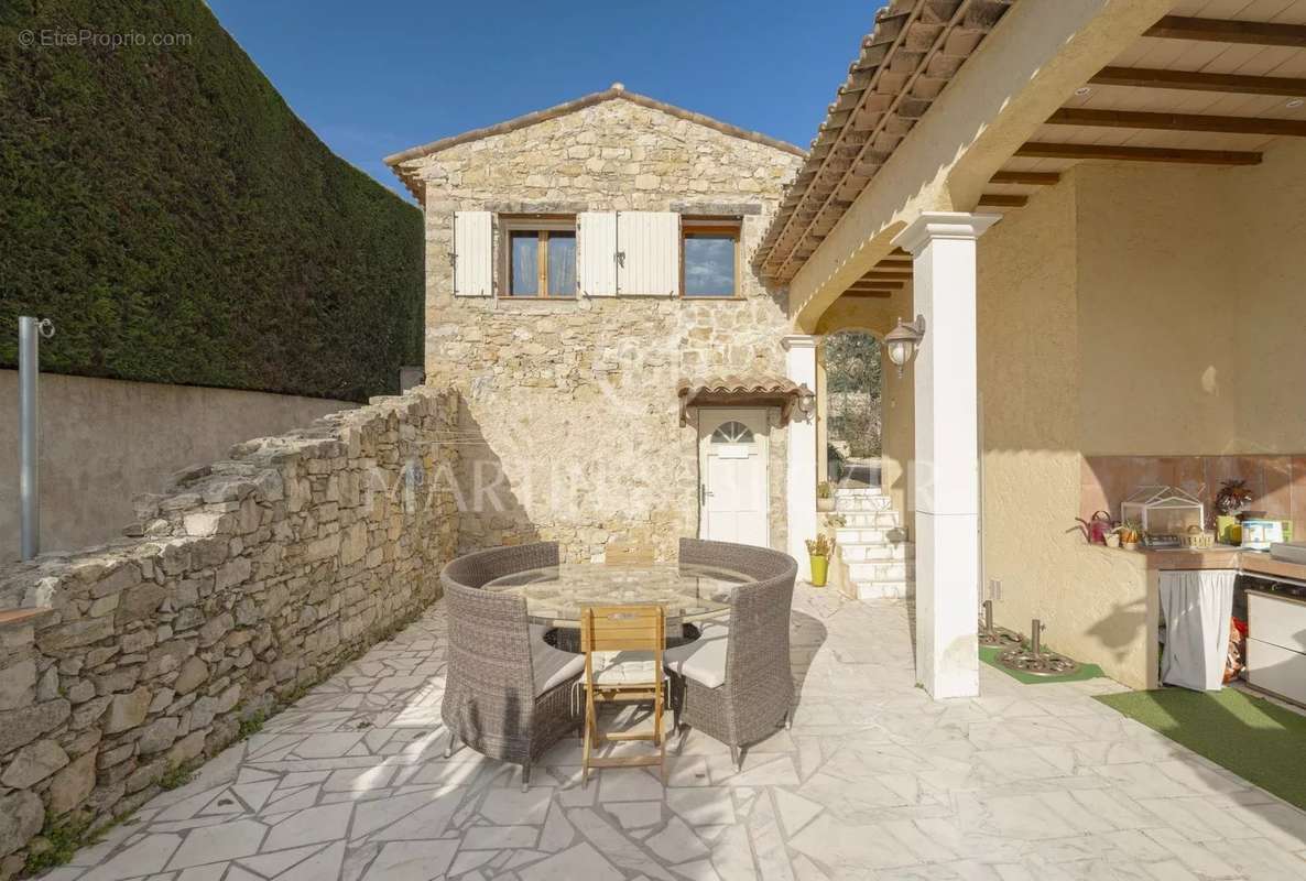 Maison à MOUGINS