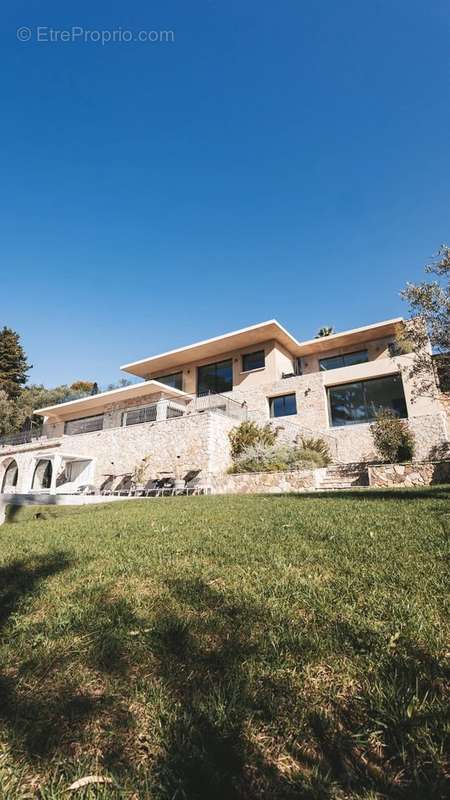 Maison à MOUGINS