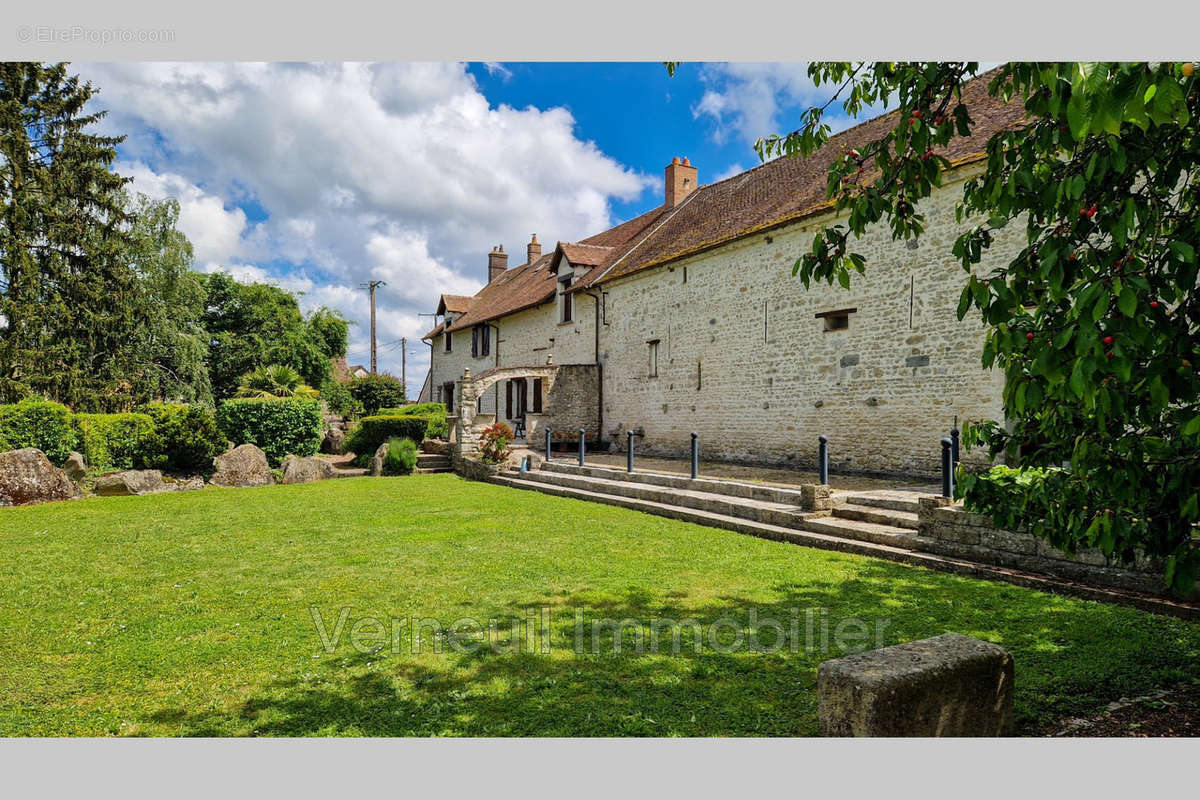 Maison à CHEVRAINVILLIERS