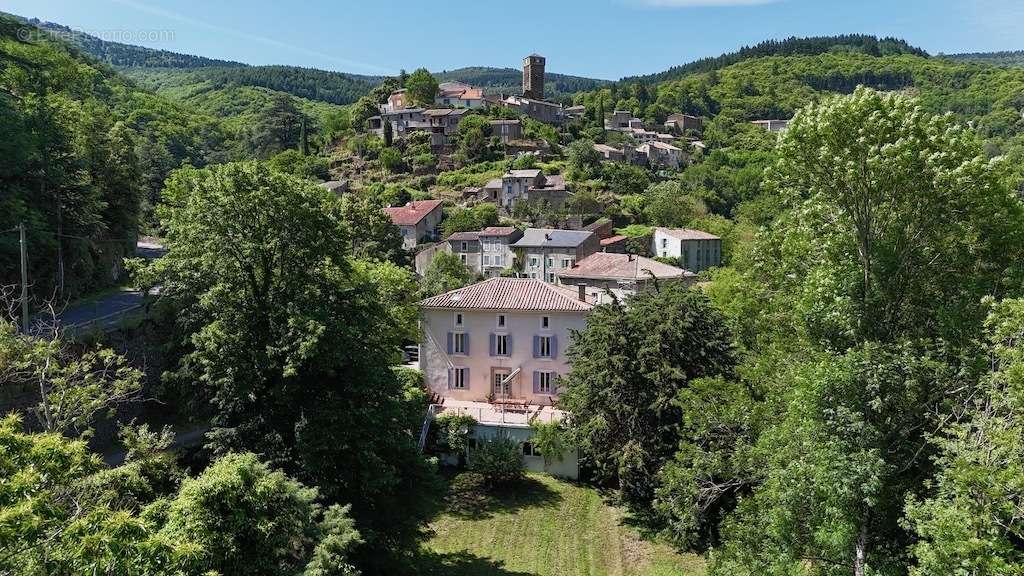 Maison à LESPINASSIERE