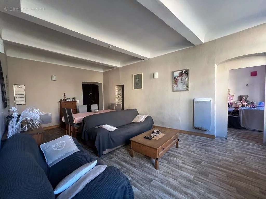 Appartement à AUPS