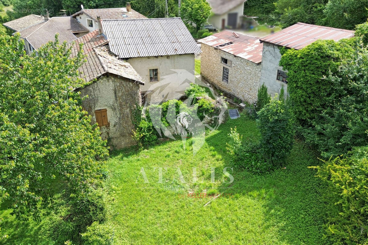 Maison à HOSTUN