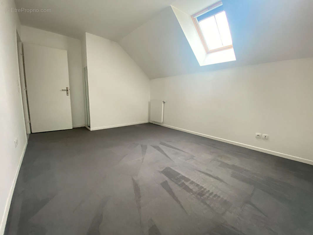 Appartement a louer gonesse - 2 pièce(s) - 47 m2 - Surfyn