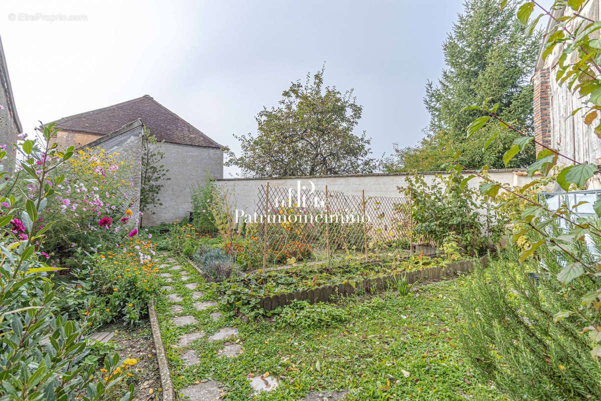 Maison à JOIGNY