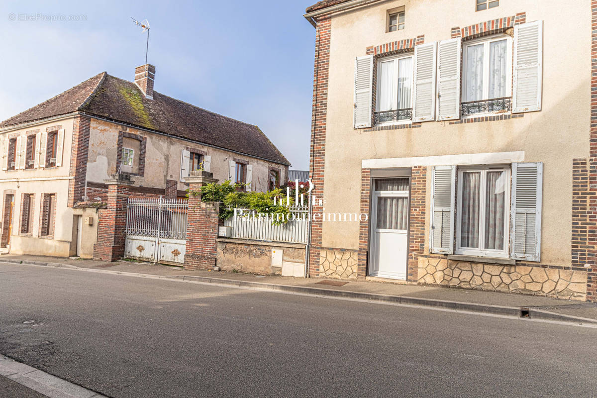 Maison à JOIGNY