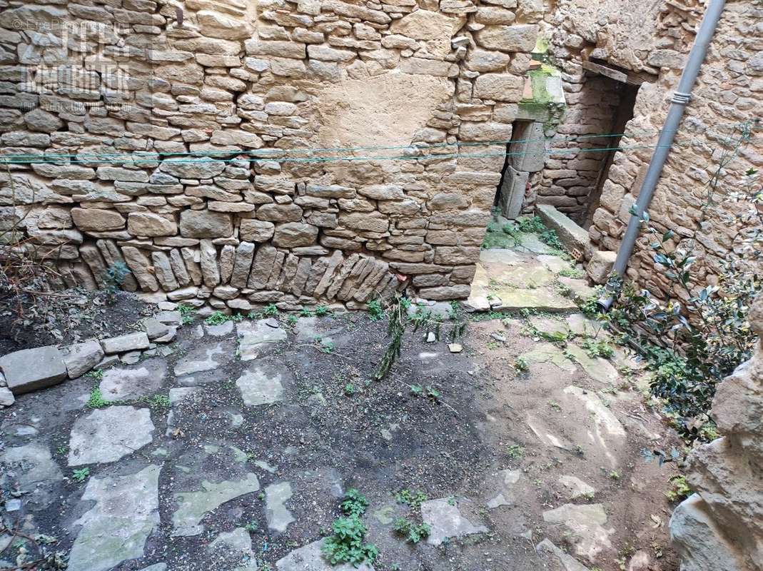 Maison à LAURE-MINERVOIS