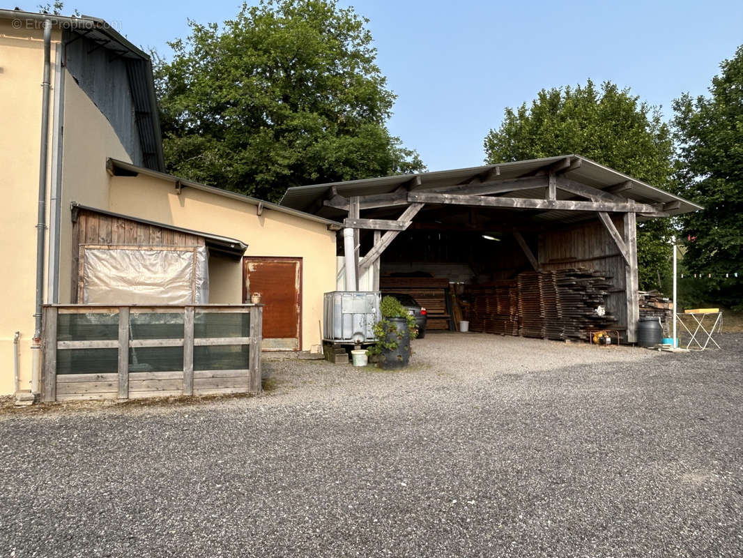 Appartement à EGLETONS