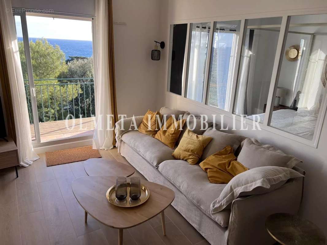 Appartement à ROQUEBRUNE-CAP-MARTIN