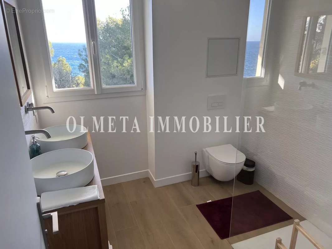 Appartement à ROQUEBRUNE-CAP-MARTIN