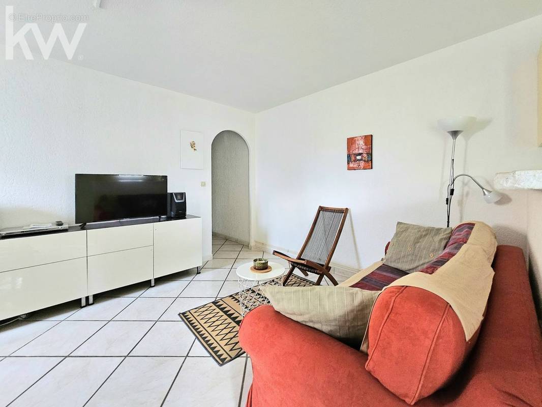 Appartement à LA CRAU