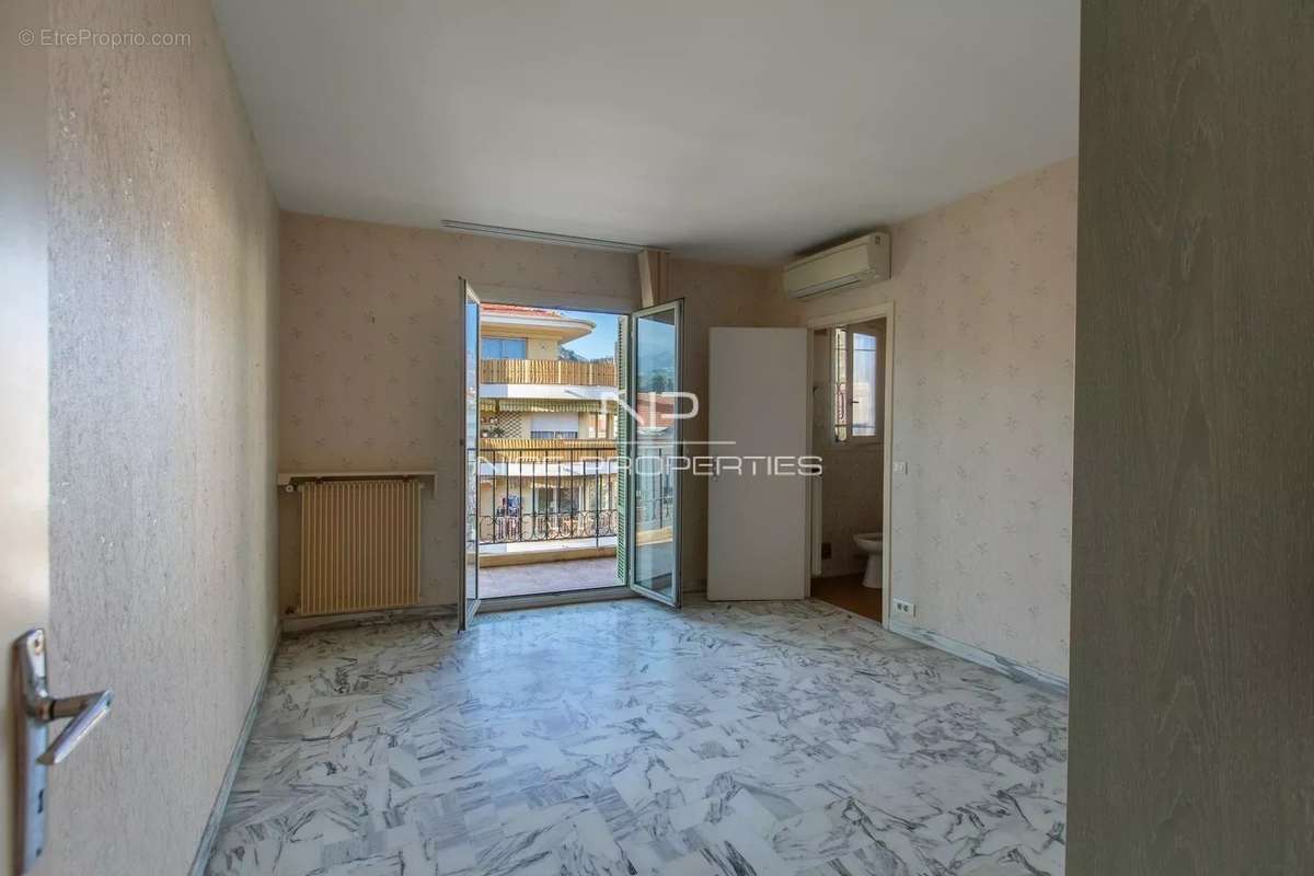 Appartement à MENTON