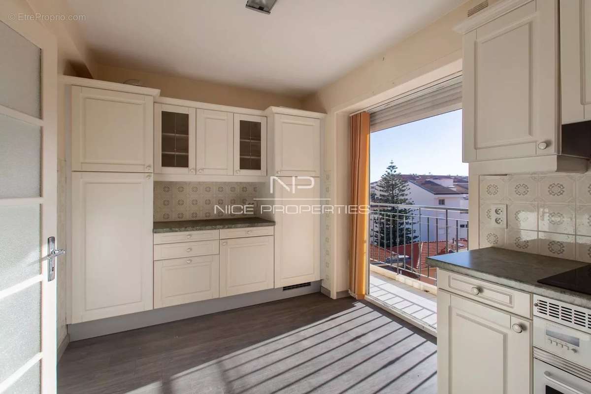 Appartement à MENTON