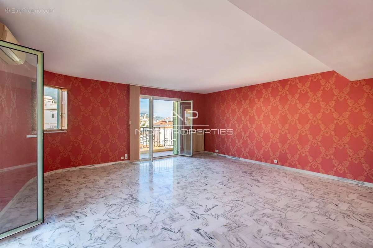 Appartement à MENTON