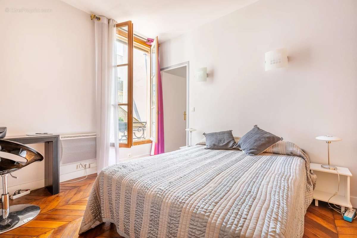 Appartement à PARIS-4E