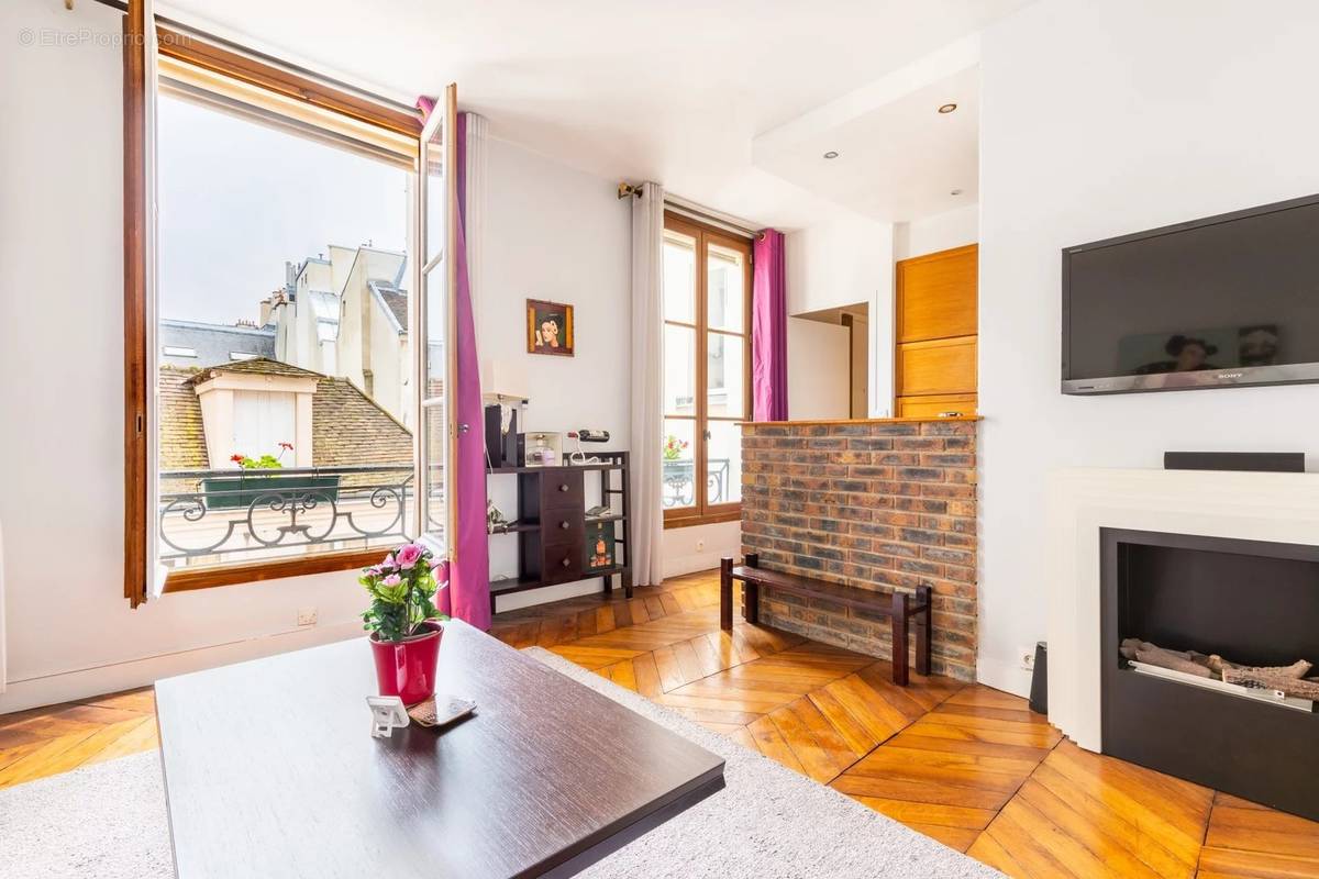 Appartement à PARIS-4E