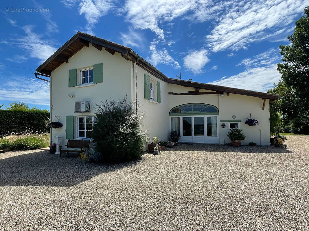 Maison à LEVIGNAC-DE-GUYENNE