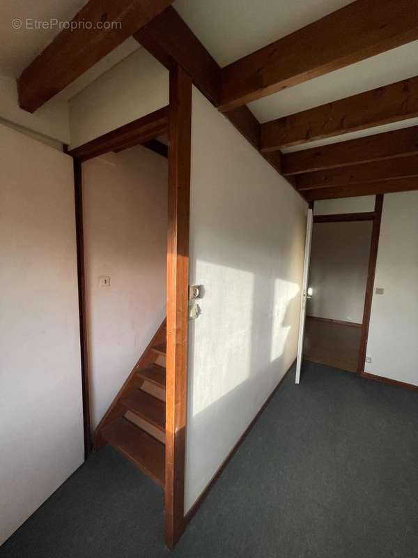 Appartement à ETALONDES