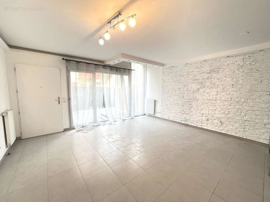 Appartement à GENNEVILLIERS