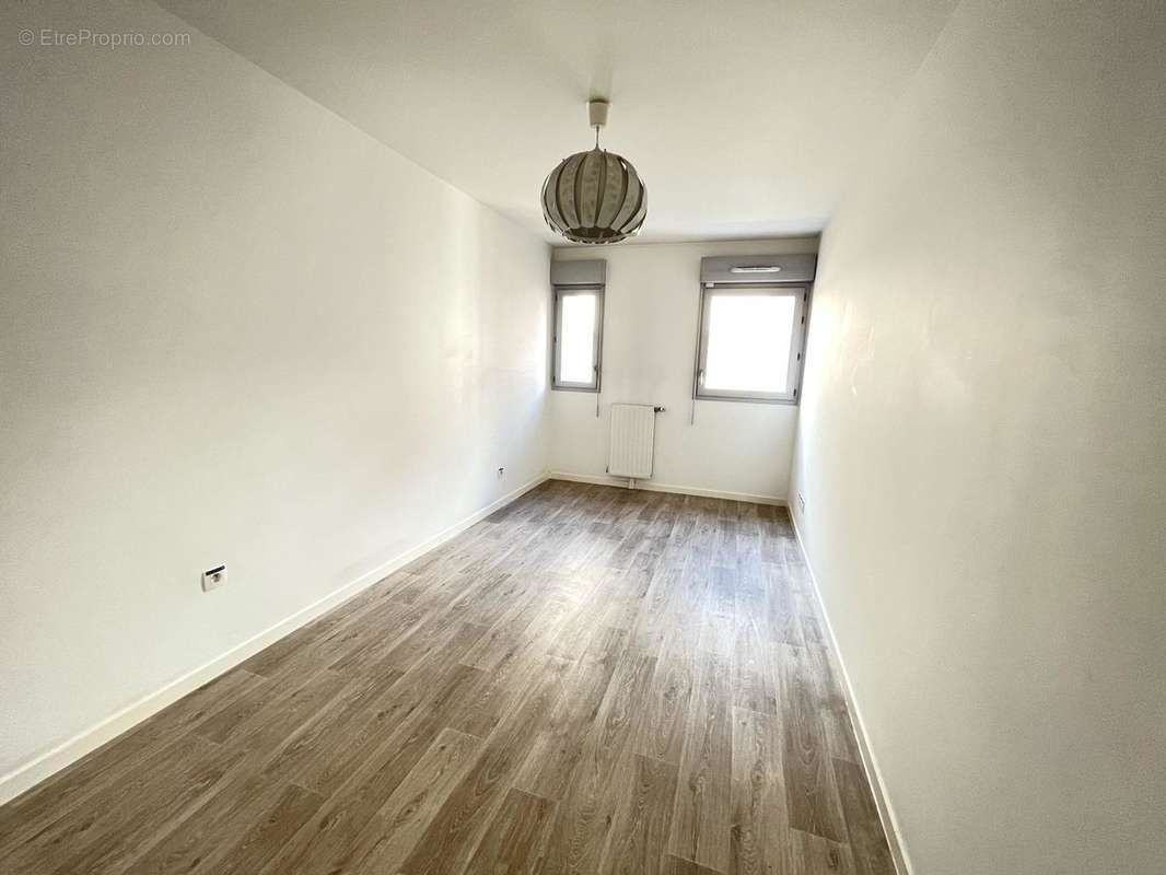 Appartement à GENNEVILLIERS