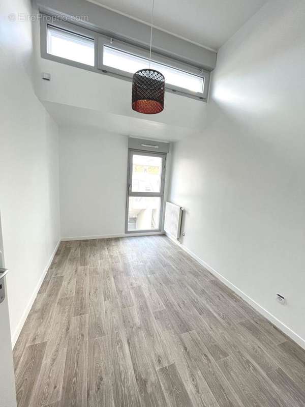 Appartement à GENNEVILLIERS