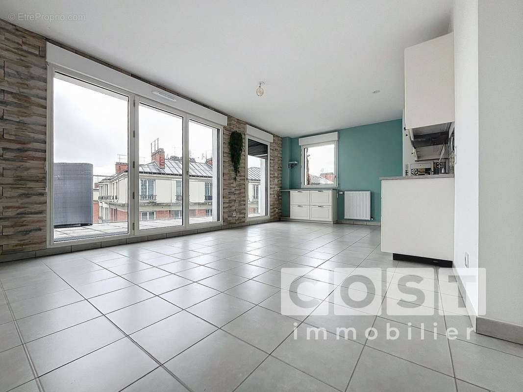 Appartement à ASNIERES-SUR-SEINE