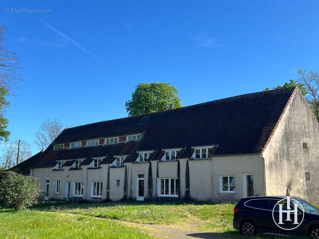 Maison à LE CHATELET