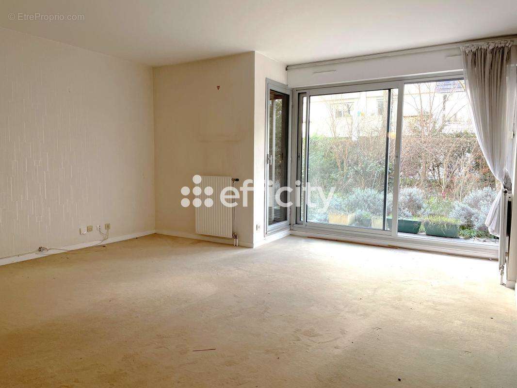 Appartement à LEVALLOIS-PERRET