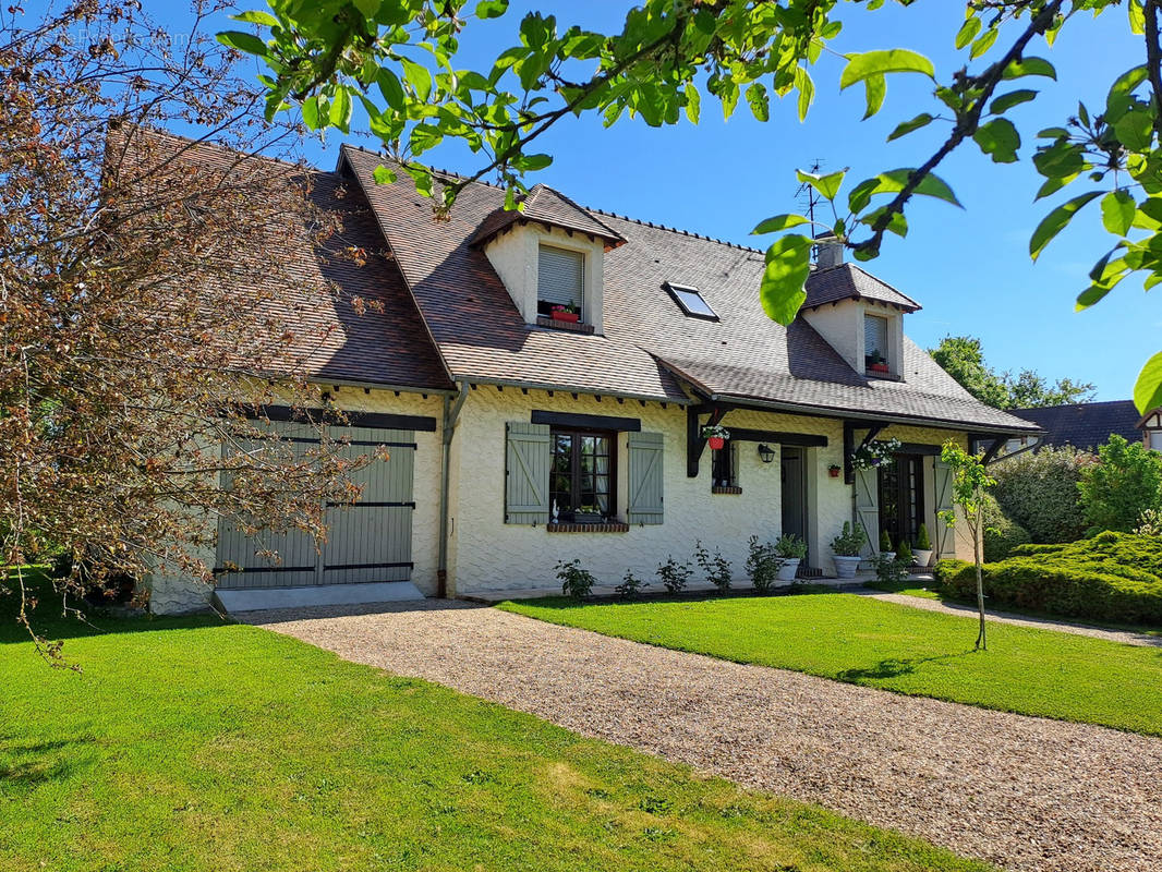 Maison à LES BREVIAIRES