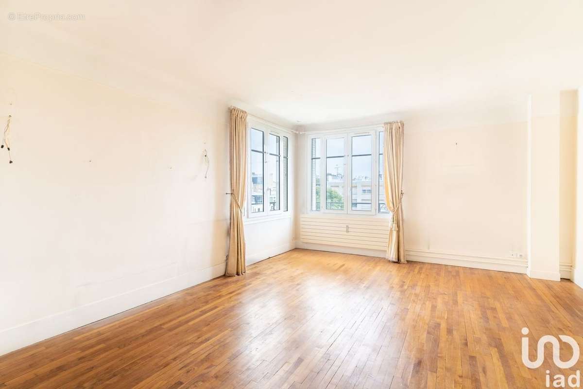 Photo 2 - Appartement à NEUILLY-SUR-SEINE