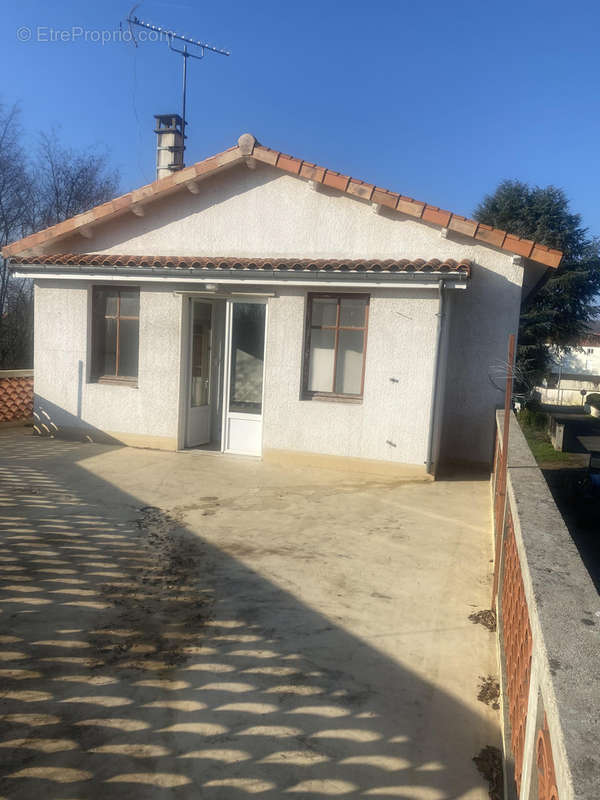 Appartement à CHASSENEUIL-SUR-BONNIEURE