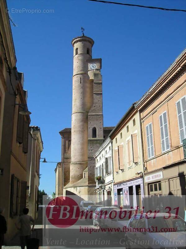 Terrain à L&#039;ISLE-JOURDAIN